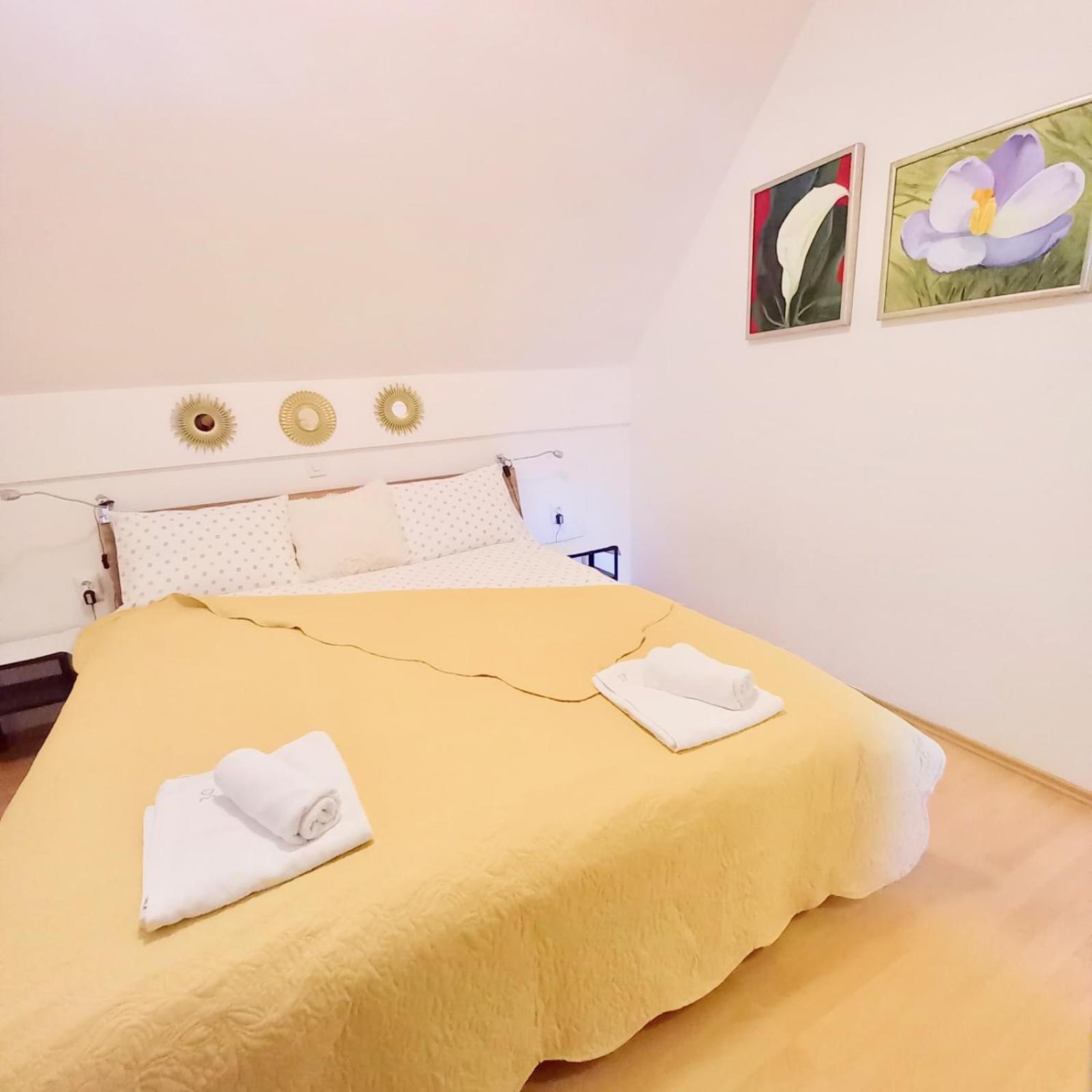 Miabella House - 2 Bedrooms And Terrace เบรชิตเซ ภายนอก รูปภาพ